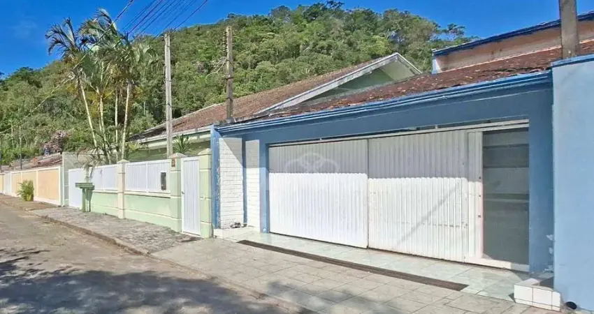Sobrado com 5 dormitórios à venda, 222 m² por r$ 490.000,00 - centro - guaratuba/pr