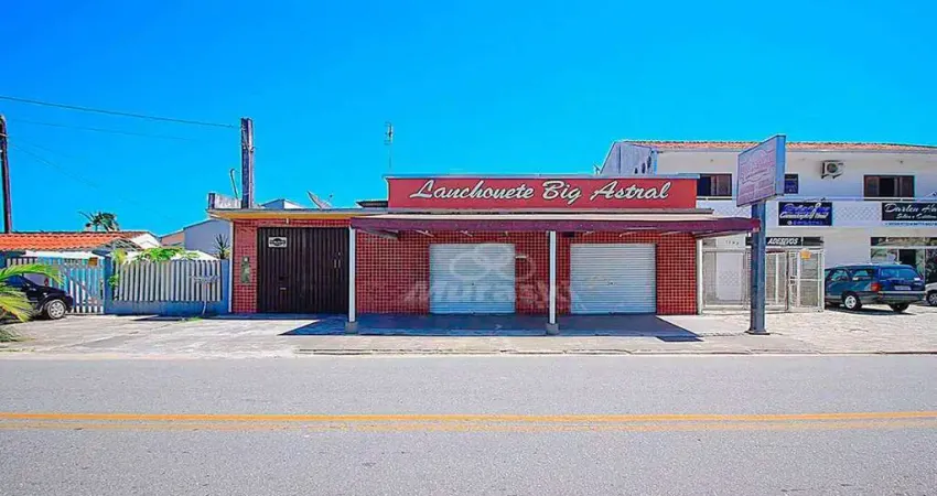 Casa com 3 dormitórios à venda, 260 m² por R$ 950.000,00 - Centro - Guaratuba/PR