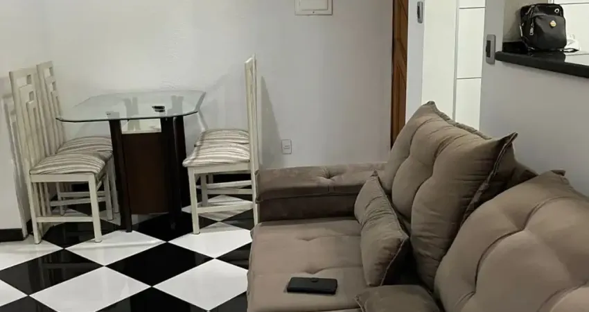 Apartamento com 02 dormitórios, sala, cozinha, 01 wc, 01 garagem, Ótima Localização.