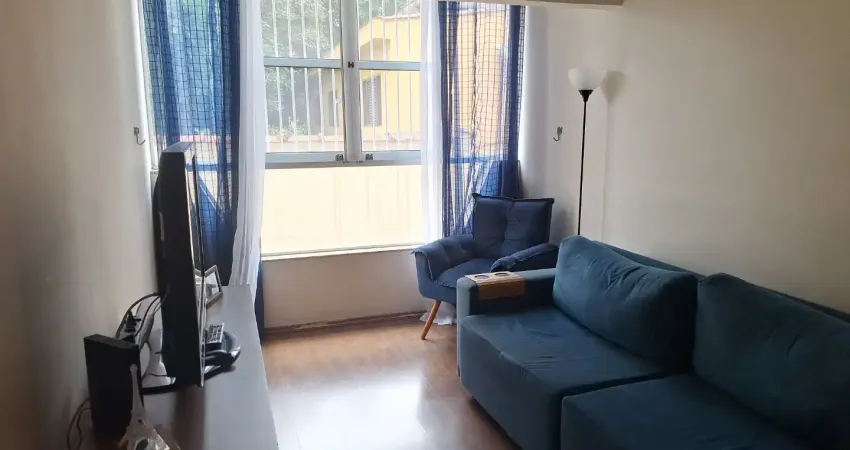 Excelente apartamento, com 02 quartos sendo uma suite, bem localizado, próximo ao centro comercial de rudge ramos, com quintal e churrasqueira.