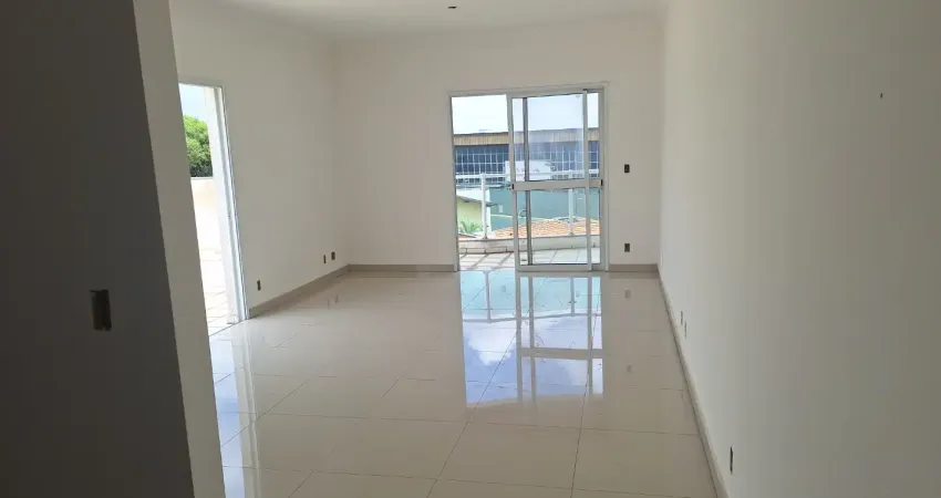 Linda cobertura duplex em excelente localização em rudge ramos, sbcampo