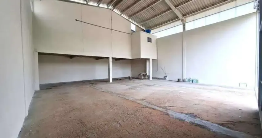 Barracão para alugar em são josé dos pinhais, rio de una, 210m²