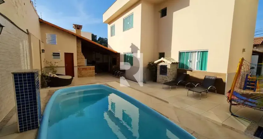 Comprar Casa 03 quartos - Parque Guaruá - Juiz De Fora - Rezende Imóveis