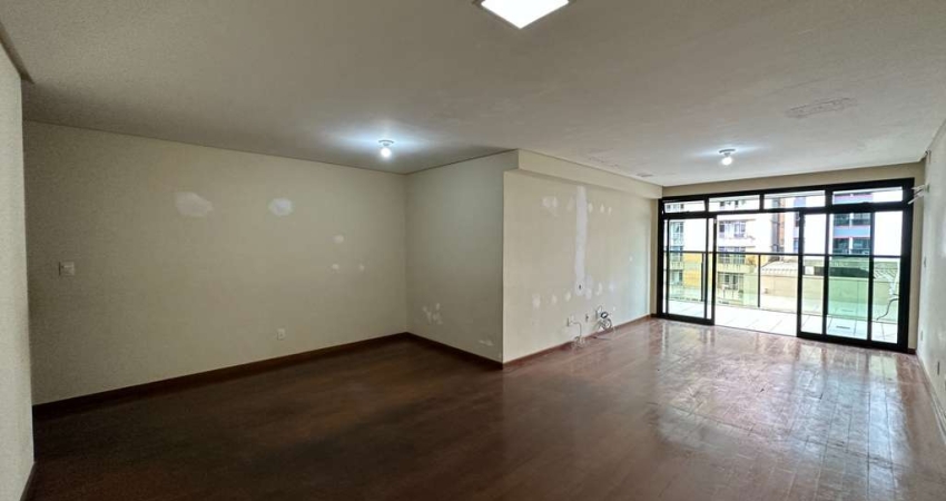 Seu novo lar no coração da cidade, com espaço de sobra para viver com conforto, privacidade e lazer!