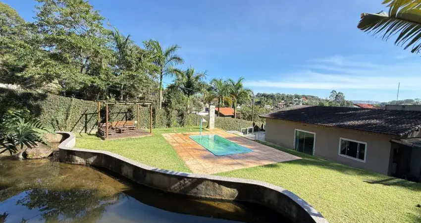 Viva o Sonho da Casa Perfeita no Condomínio Fazendinhas do Ipiranga! Casa 3 quartos à venda esperando por você.