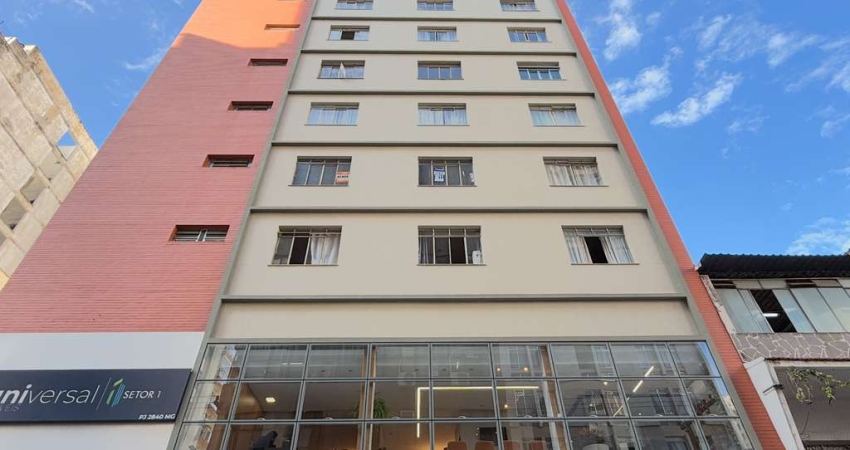 Apartamento com 2 quartos, mobiliado à venda no Centro de Juiz de Fora.