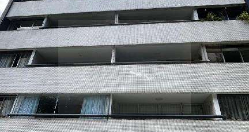 Apartamento à Venda em Espinheiro