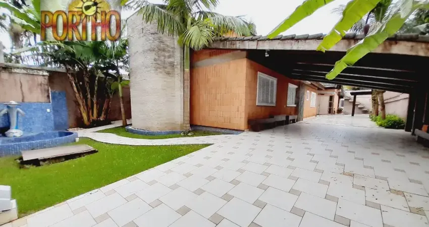 Casa Térrea Bem Charmosa na Praia de Pernambuco