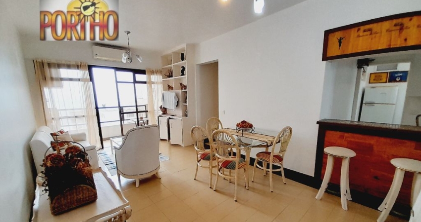 Apartamento em Pitangueiras – 3 Dormitórios sendo 1 suíte