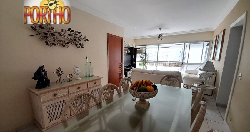 Apartamento em Pitangueiras com Vista ao Mar