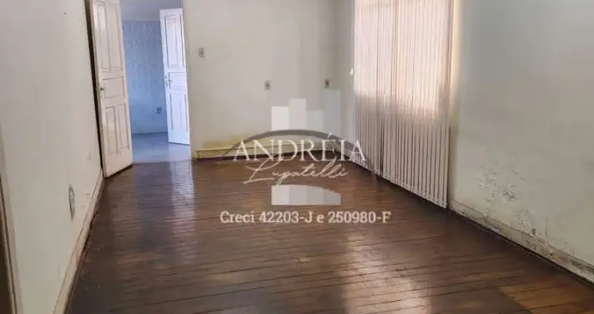 CASA ANTIGA COM 4 QUARTOS 1 SUITE DE ESQUINA EM EXCELENTE LOCALIZAÇÃO