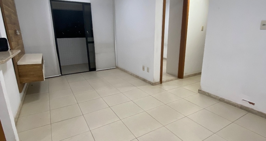 Vendo 2 Quartos, 3 sanitários, 2 vagas de garagem, nascente, Mora das Torres Armacao