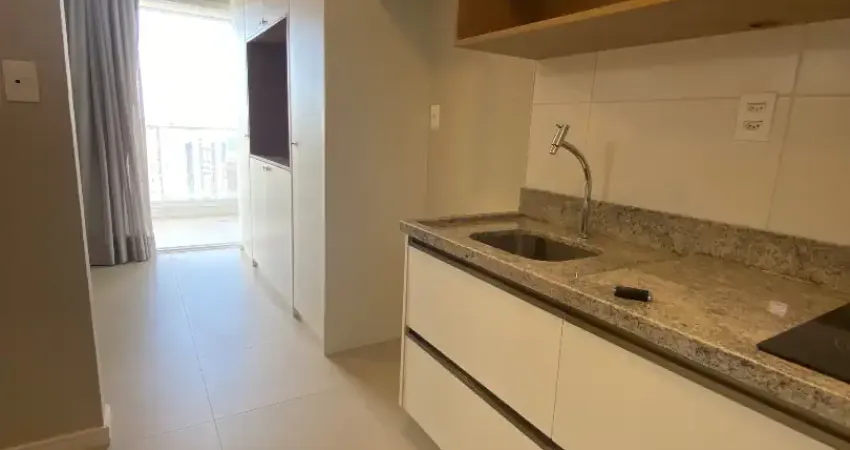 Studio 30m, com varanda e área  de serviço, urban caminho das árvores