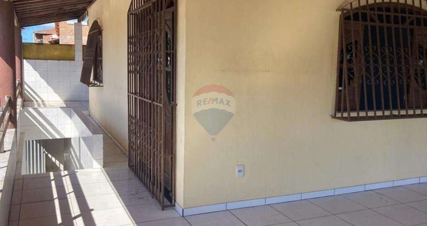 Casa com 4 quartos à venda no Centro, Dias D'Ávila 
