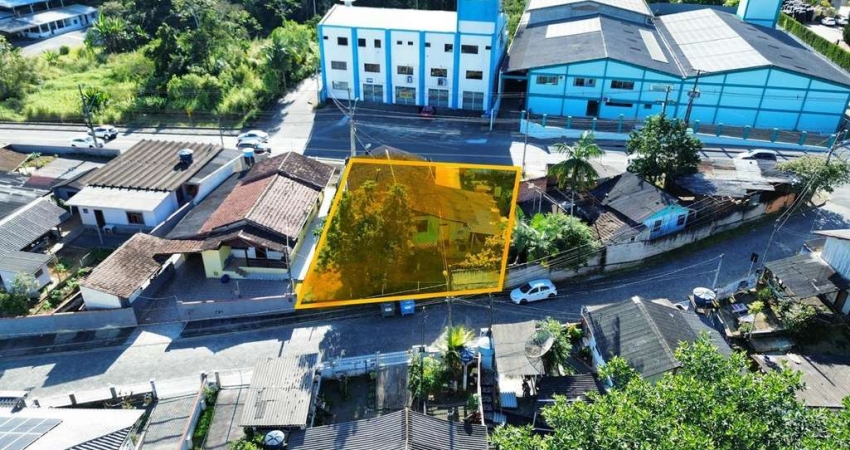 Terreno à venda na Rua Água Branca, Água Verde, Blumenau