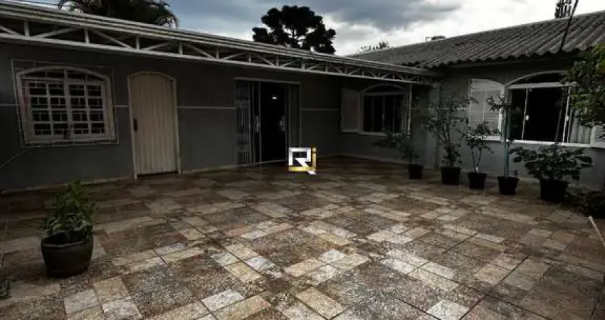Casa comercial à venda na Dulcília Sequinele Pinheiro, 37, Boqueirão, Curitiba