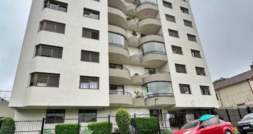 Apartamento semimobiliado, com 3 quartos, sendo 1 suíte com banheira no Madureira em Caxias do Sul RS