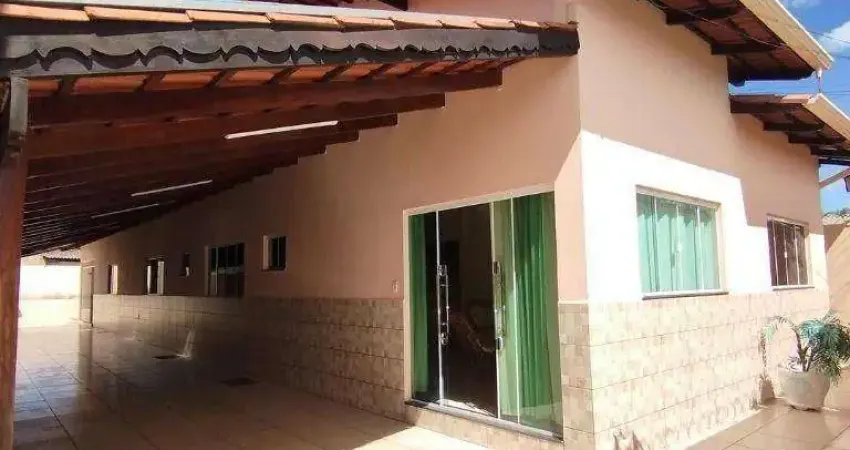 Casa com 3 dormitórios à venda, 250 m² por R$ 720.000,00 - Vila Jaiara - Anápolis/GO