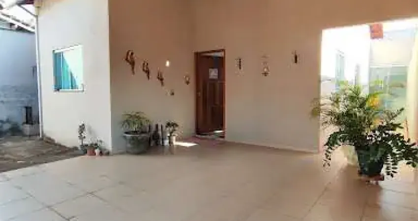 Casa com 3 quartos à venda na Avenida Patrícia, Adriana Parque, Anápolis