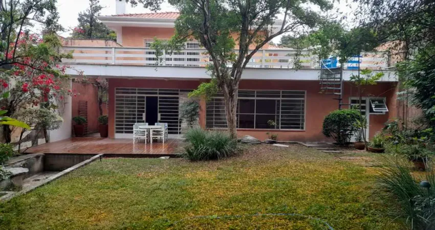 Sensacional casa tipo para venda em Campo Belo com 3 quartos, 380m²