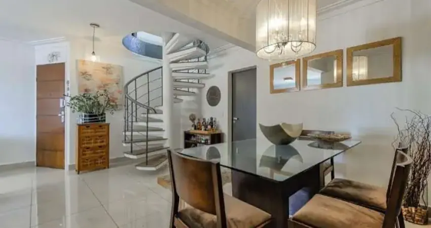 Agradável cobertura para venda em Campo Belo com 3 quartos, sendo 1 suíte, 210m²