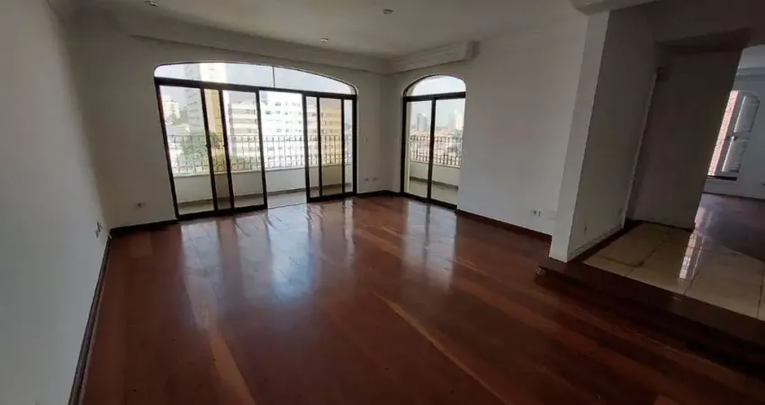 Elegante apartamento tipo para venda com 3 quartos, sendo 3 suítes, 240m²