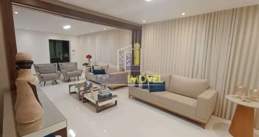 Casa com 5 quartos sendo 3 suítes, área gourmet com jacuzzi, piscina aquecida, em Bairro Boa Vista,