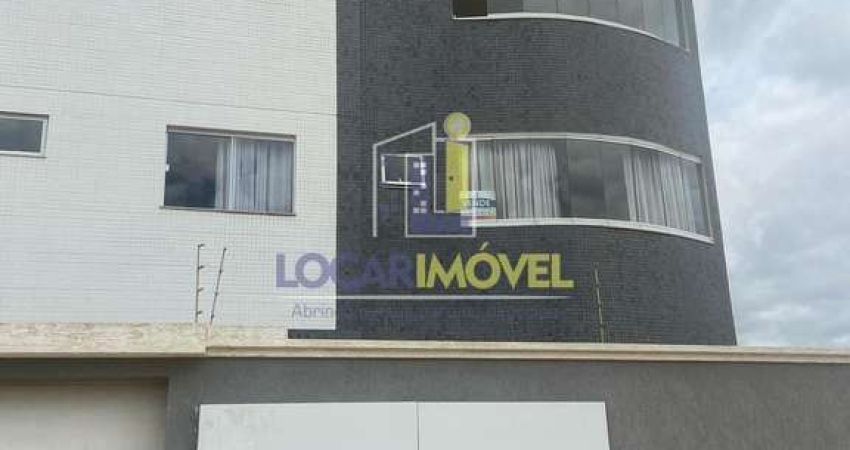 Excelente apartamento, 3/4 sendo 1 suíte, com ótimo acabamento! Prédio com elevador. Localizado no