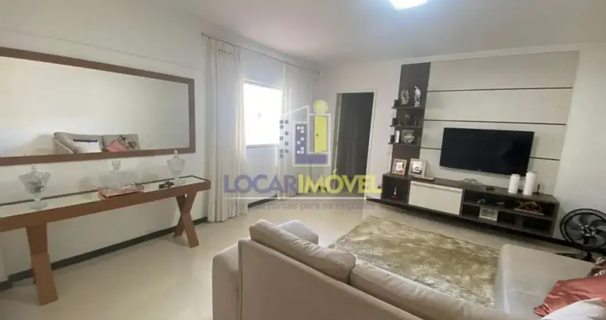 Apartamento térreo à venda, com 4 quartos sendo 2 suítes, com excelente acabamento, garagem para 4