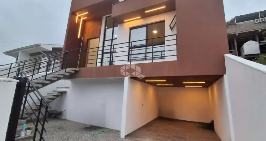 Casa 03 dormitórios sendo 01 suíte c/ piscina à Venda no Bela Vista, Palhoça / SC