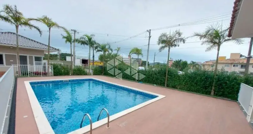 Apartamento com 02 dormitórios à venda no Sertão do Imaruim, São José/SC