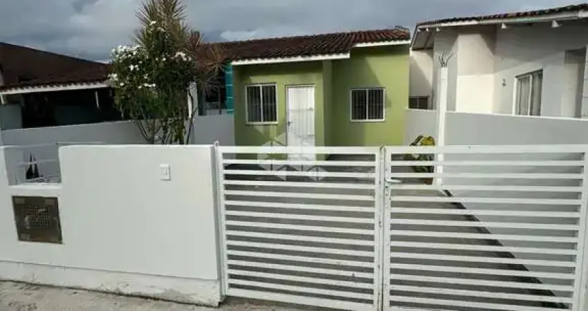 Casa com 2 quartos à venda na Rua Isabel Pires de Oliveira, 515, Forquilhas, São José