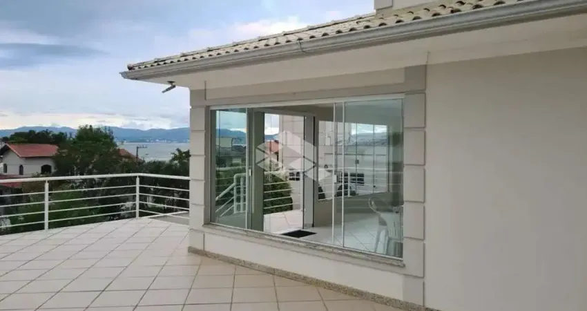 Casa com 3 quartos à venda na Rua José de Araújo, 27, Barreiros, São José