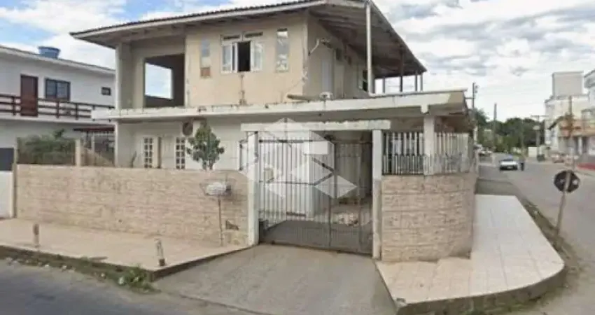 Casa com 2 quartos à venda na Rua Governador Pedro Ivo Campos, 139, Jardim Eldorado, Palhoça
