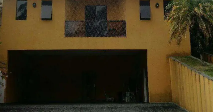 Casa com 3 quartos à venda na Alameda das Castanheiras, 175, Arujá Country Club, Arujá