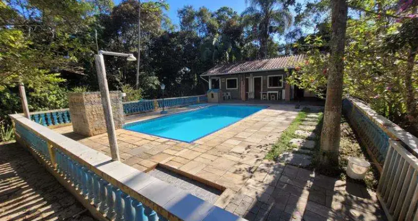Chácara / sítio com 7 quartos à venda na Avenida Airton dos Santos Heras Galvez, 3426, Jardim Santo Antônio, Arujá
