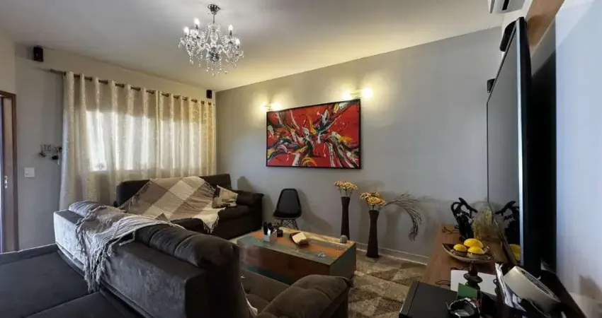 Casa para Venda em Bragança Paulista, Vista Alegre, 3 dormitórios, 1 suíte, 2 banheiros, 3 vagas