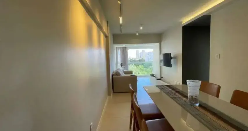 Apartamento alphaville i laguna, 2/4 com suíte, varanda reformado.