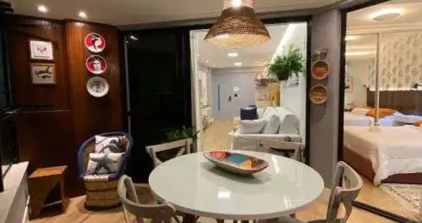 Lindíssimo quarto e sala, de 60m², 'pé na areia mar',semi-mobiliado , no rio vermelho!