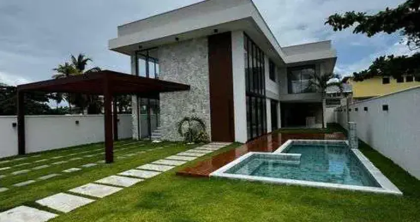 Casa alto padrão nunca habitada 7 suítes, condomínio paraíso, próximo a praia.