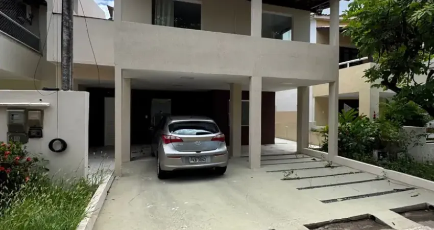 Casa térrea 3/4 sendo 2 suíte, recem reformado, toda no porcelanato.