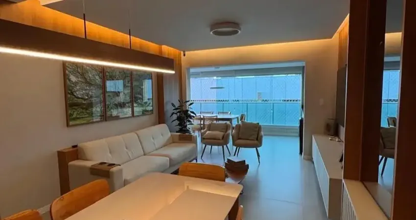 Alphaville salvador i, mansao reserva real 4/4 sendo 3 suítes.