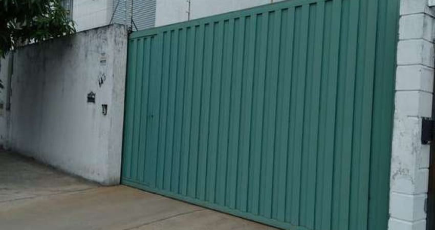 **Amplo armazém no Via Norte com 220m² e ótima localização!**