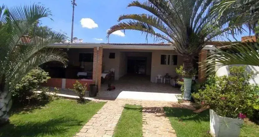 Oportunidade em campinas: casa com 4 vagas e churrasqueira!