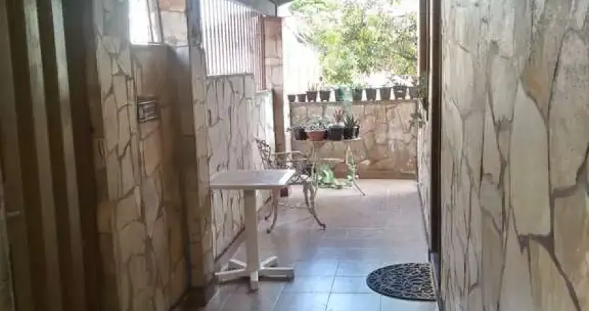 Casa com 3 quartos à venda no Eldorado, Contagem 