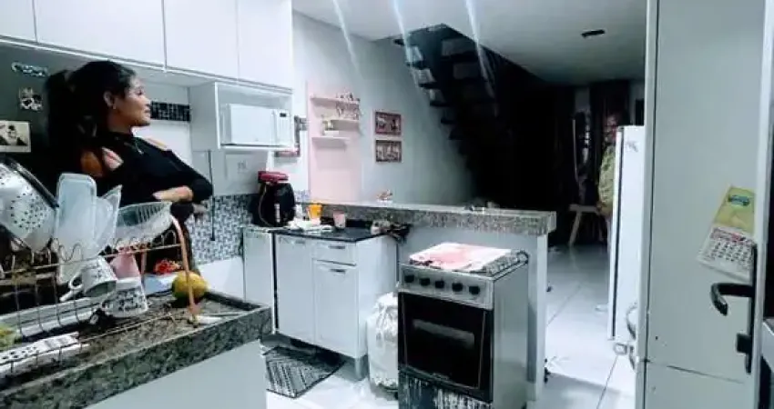 Casa com 2 quartos à venda no Centro, Betim 