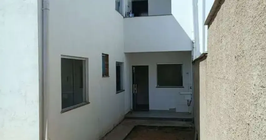 Casa com 2 quartos à venda no Bandeirinhas, Betim 