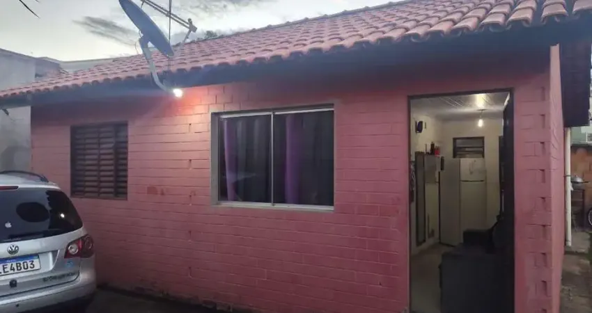 Casa com 2 quartos à venda na Sapucaia, Contagem