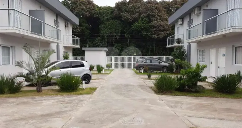 Condomínio com 2 quartos à venda em Jardim Raphael - SP