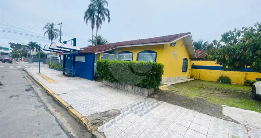 Casa com 3 quartos à venda no Centro, Bertioga 